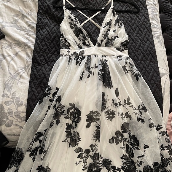 Dresses & Skirts - Chelsea (Honey) floral wedding guest dress